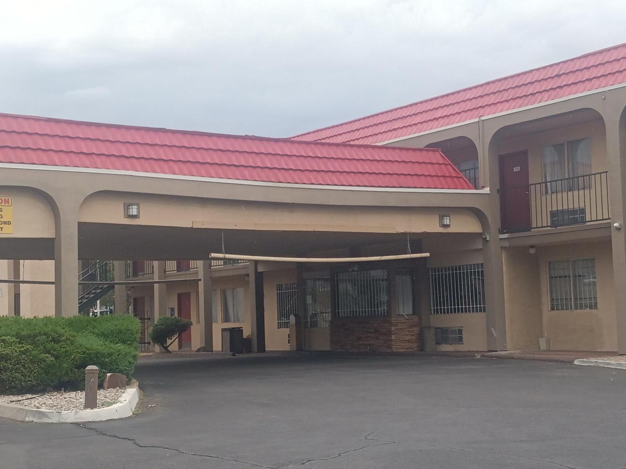 Tree Inn & Suites Albuquerque Bagian luar foto